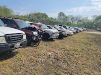 M&D SALVAGE YARD02