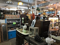 Antique Warehouse02