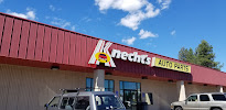 Knecht's Auto Parts03