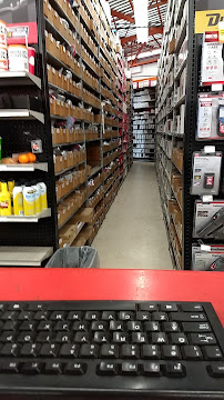 AutoZone Auto Parts04