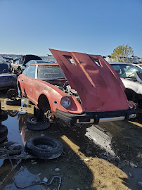 Awesome Auto Salvage04