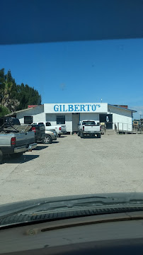 GILBERTOS INC04