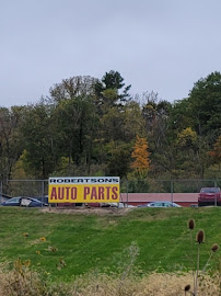 Robertson's Used Auto Parts04