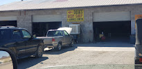 Doug's Auto Body Shop04