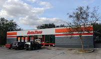 AutoZone Auto Parts04