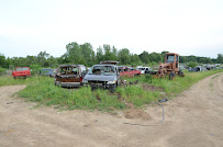 Hundt's Auto Salvage05