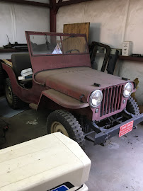 Salvage Jeep Parts & Service05