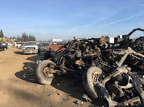 Salida Auto Wrecking010