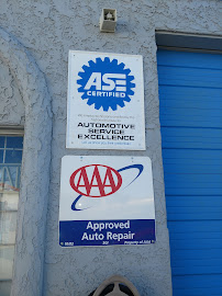 Steve's Automotive & Towing Specialists010